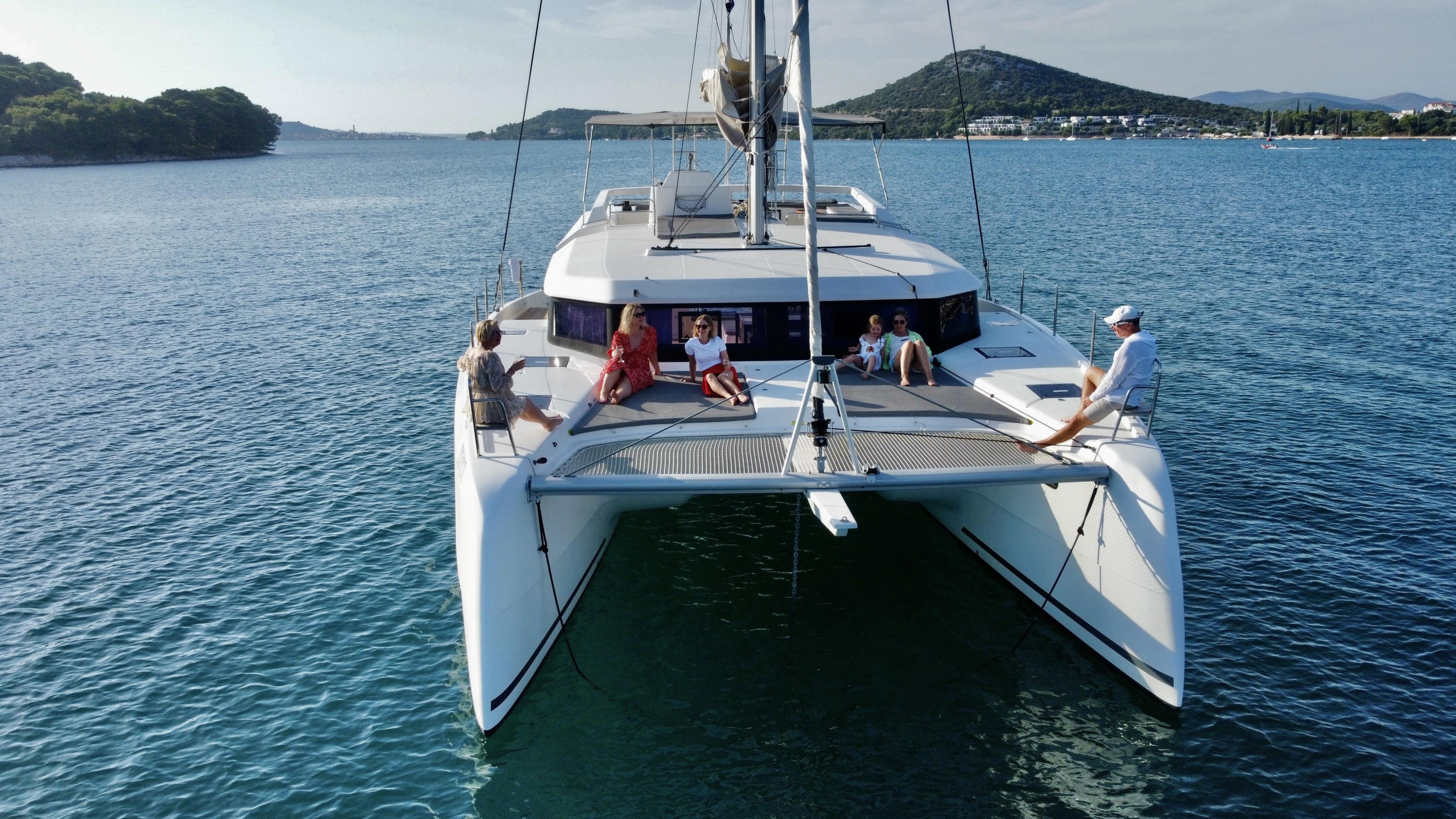 Dufour 48 Catamaran - 5 + 1 cab. — photo 14
