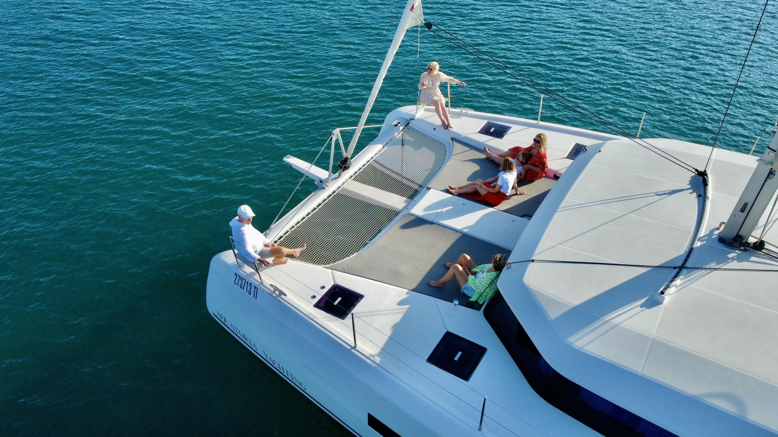 Dufour 48 Catamaran - 5 + 1 cab. — photo 15