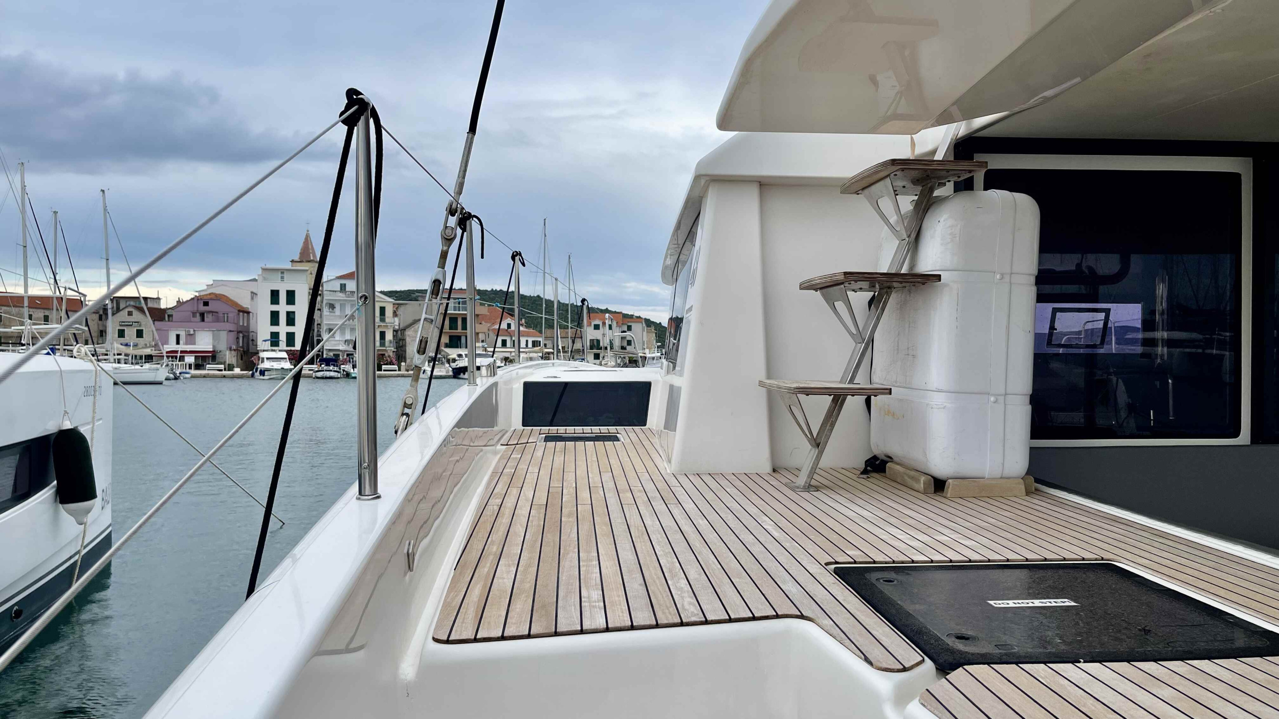 Dufour 48 Catamaran - 5 + 1 cab. — photo 16