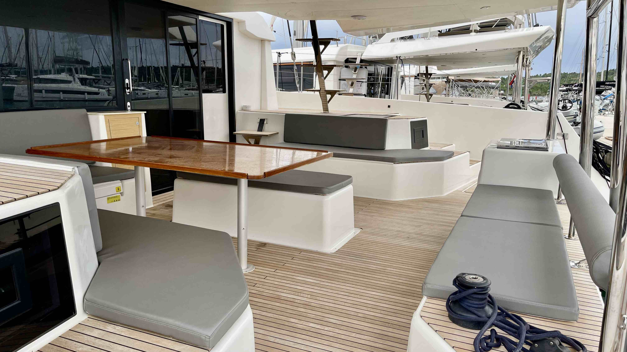 Dufour 48 Catamaran - 5 + 1 cab. — photo 20