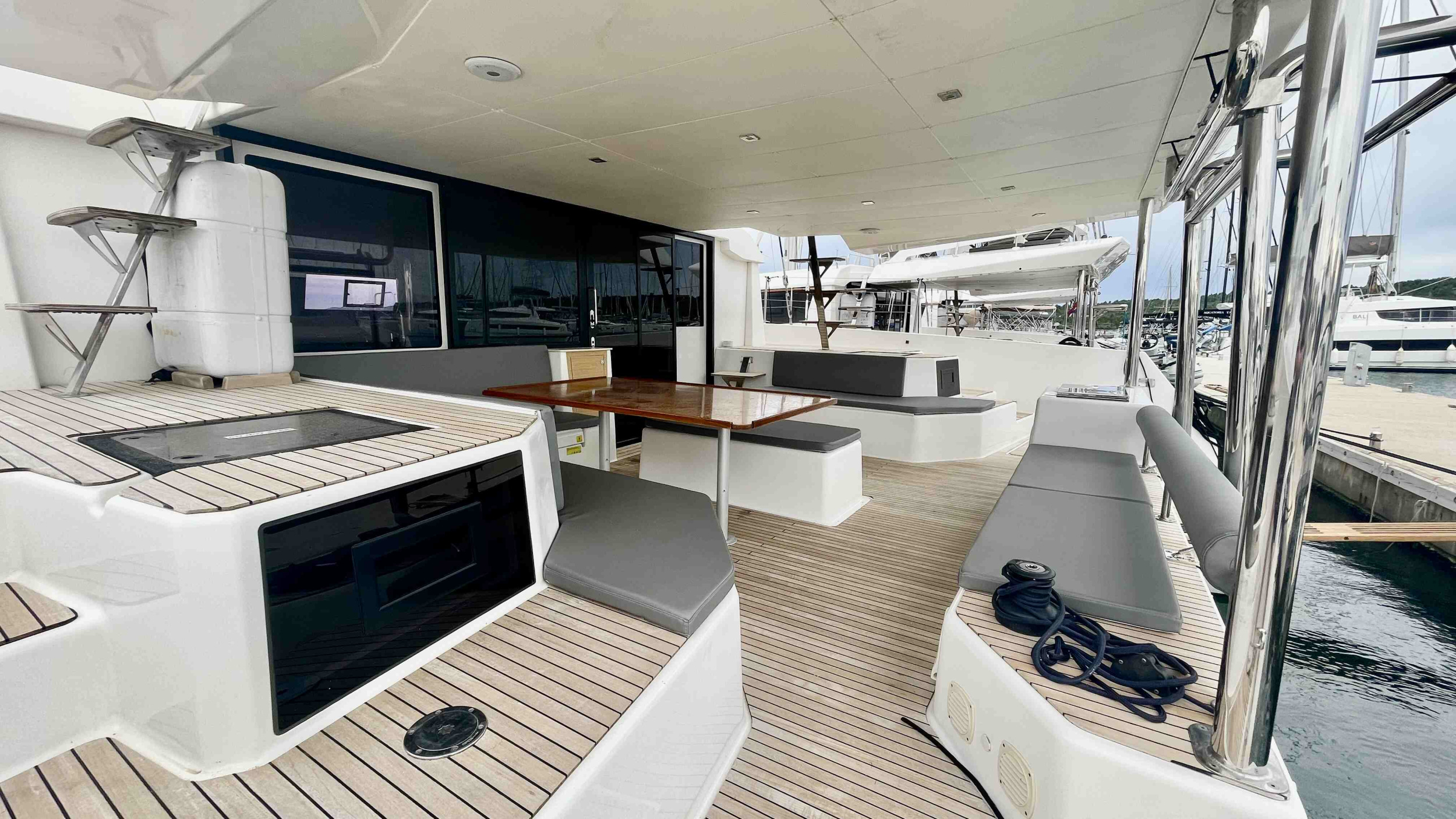 Dufour 48 Catamaran - 5 + 1 cab. — photo 21