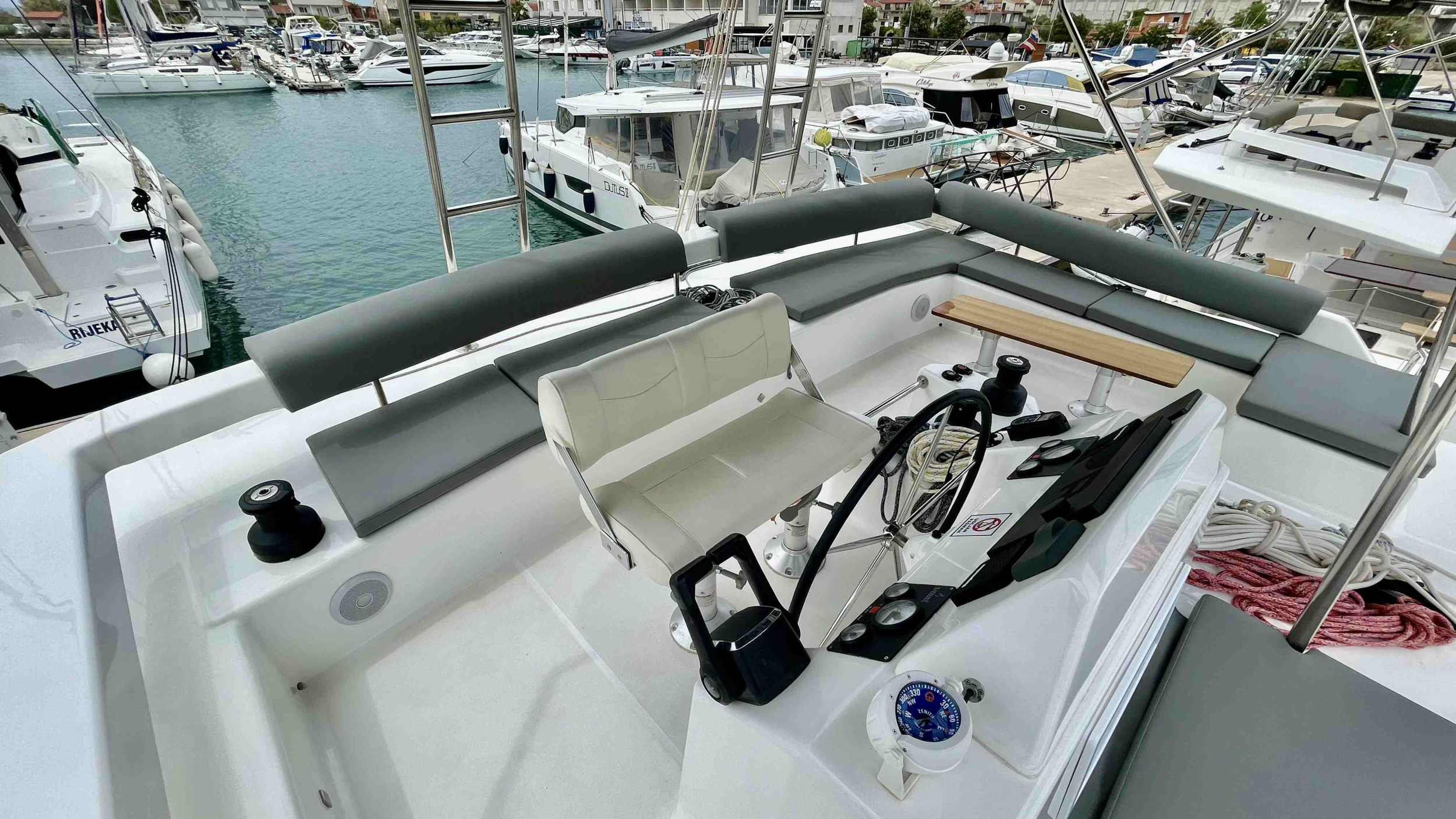 Dufour 48 Catamaran - 5 + 1 cab. — photo 23