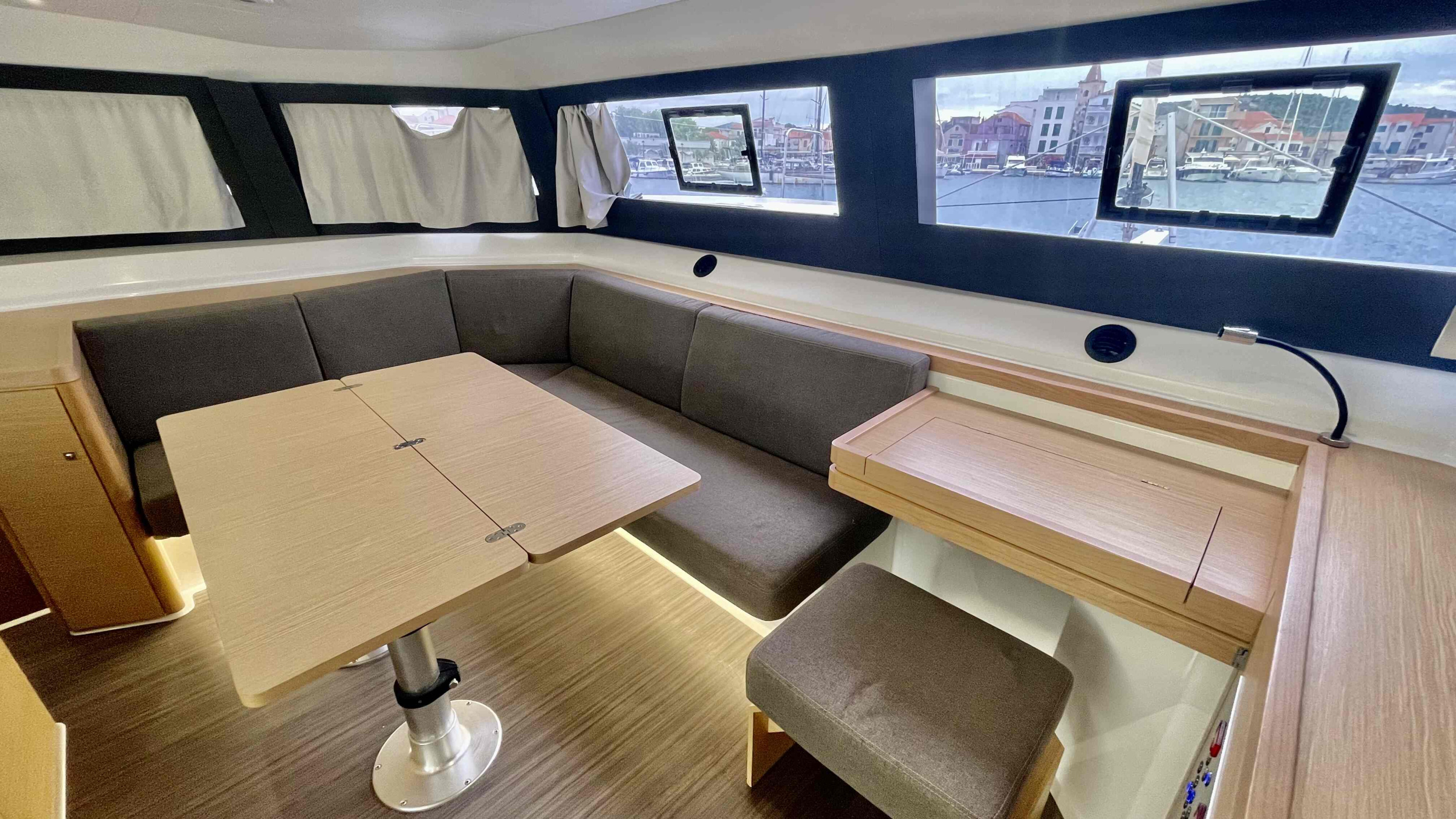 Dufour 48 Catamaran - 5 + 1 cab. — photo 30