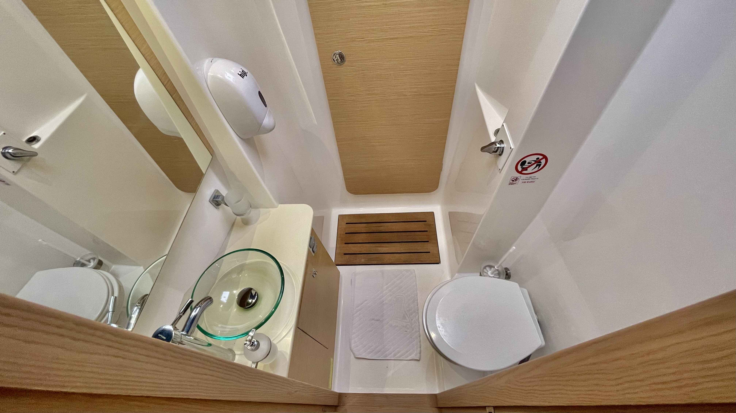 Dufour 48 Catamaran - 5 + 1 cab. — photo 52