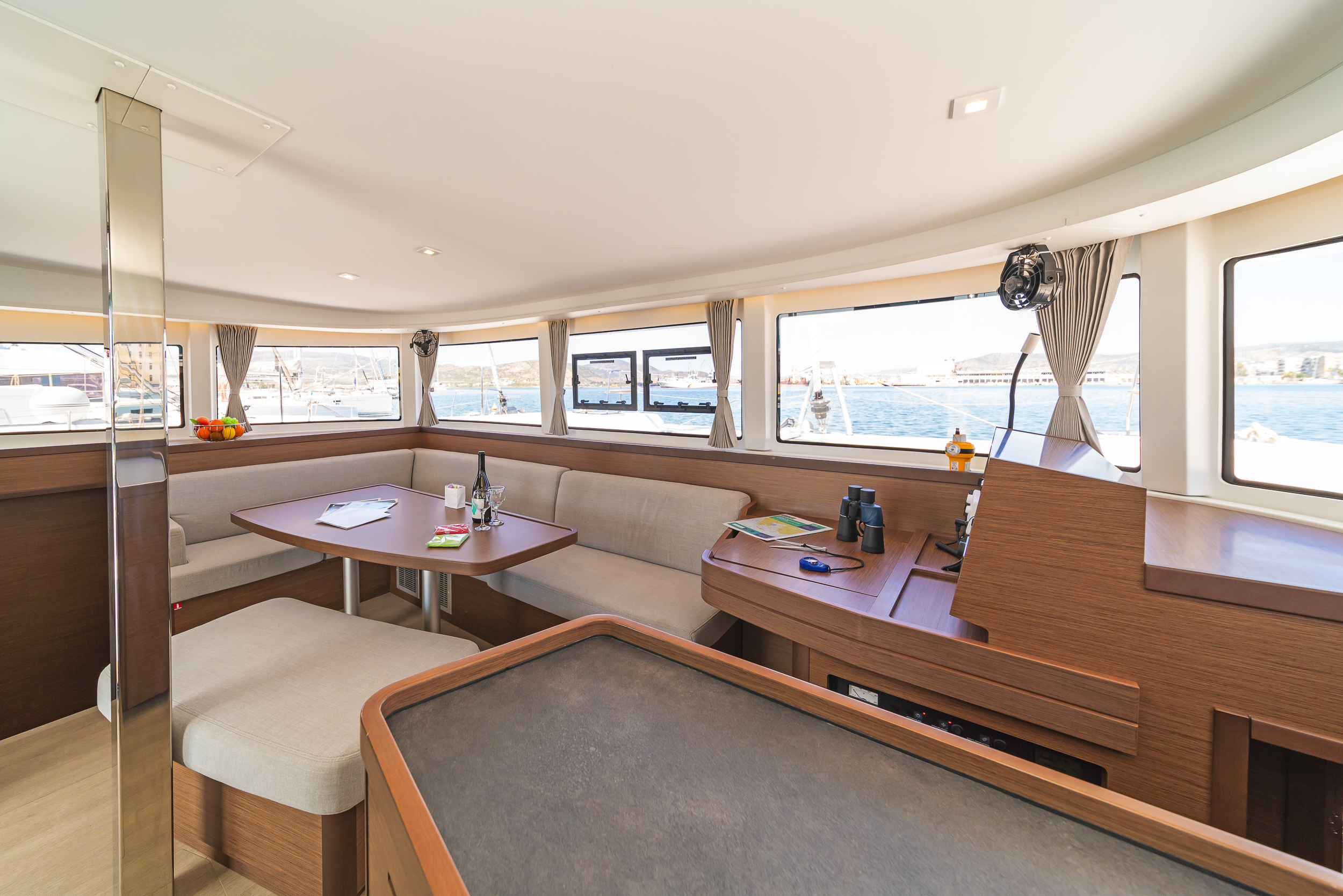 Lagoon 42 - 4 + 2 cab. — photo 5