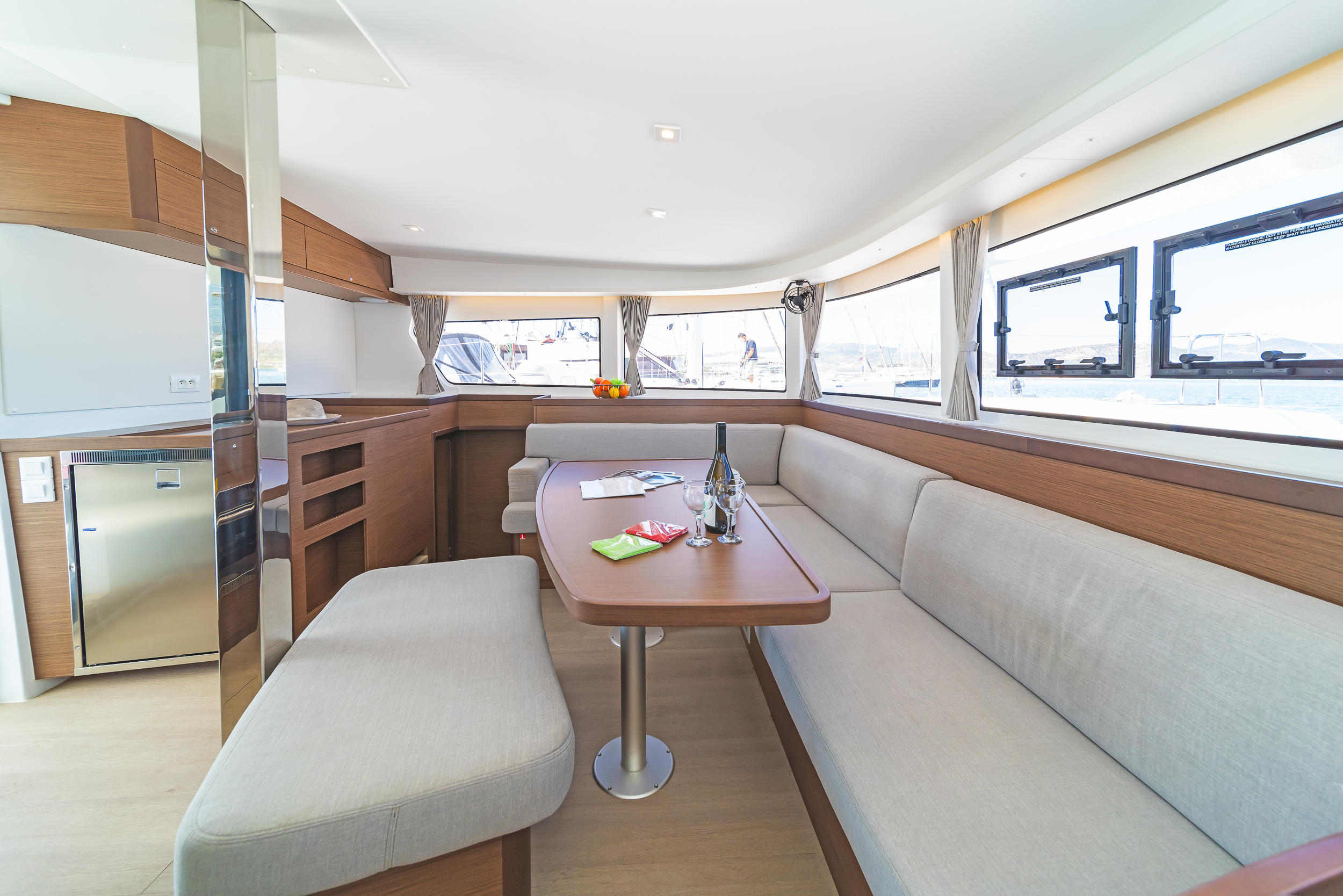 Lagoon 42 - 4 + 2 cab. — photo 6