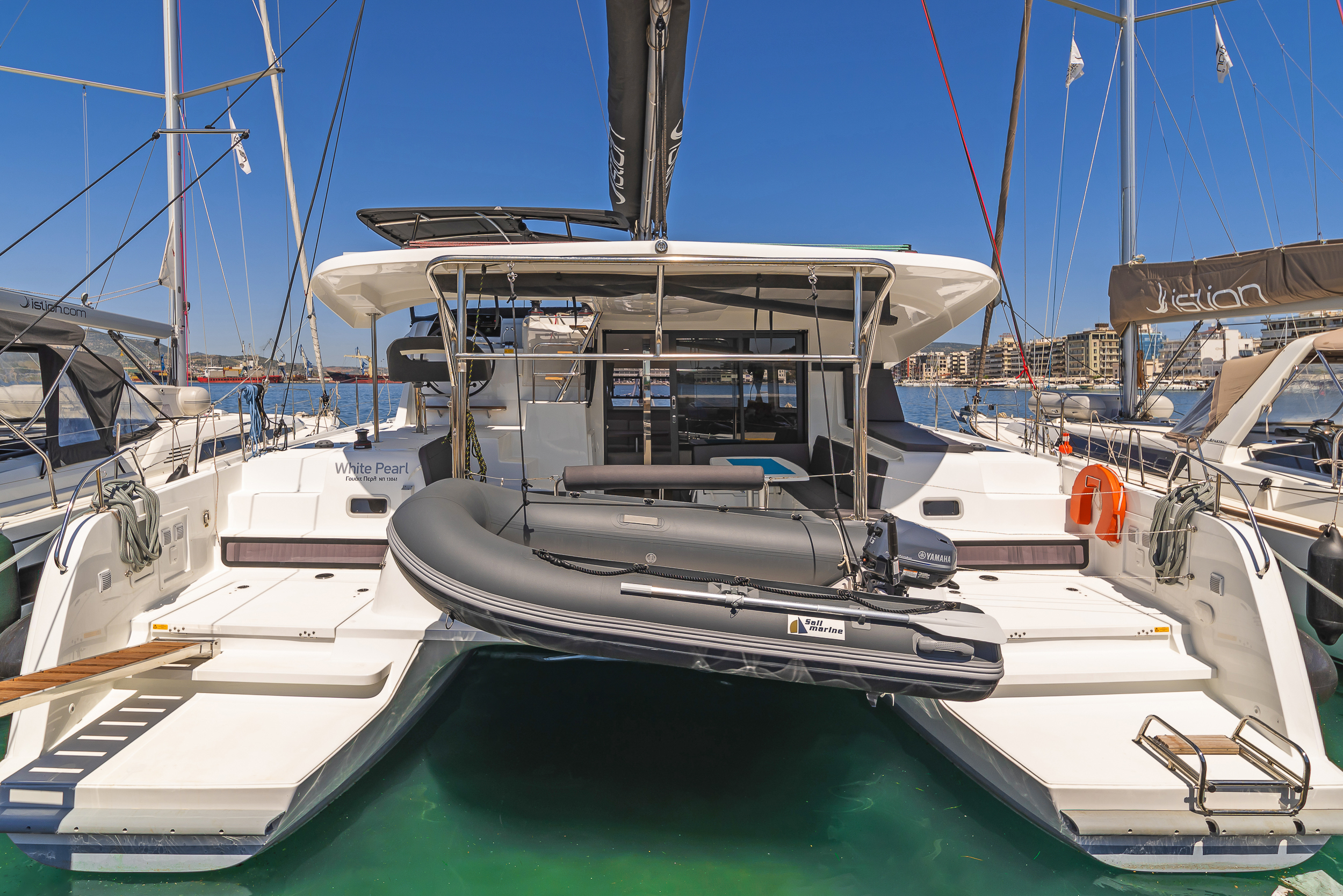 Lagoon 42 - 4 + 2 cab. — photo 11