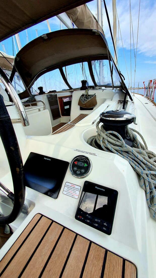 Sun Odyssey 479 - 4 cab. — photo 4