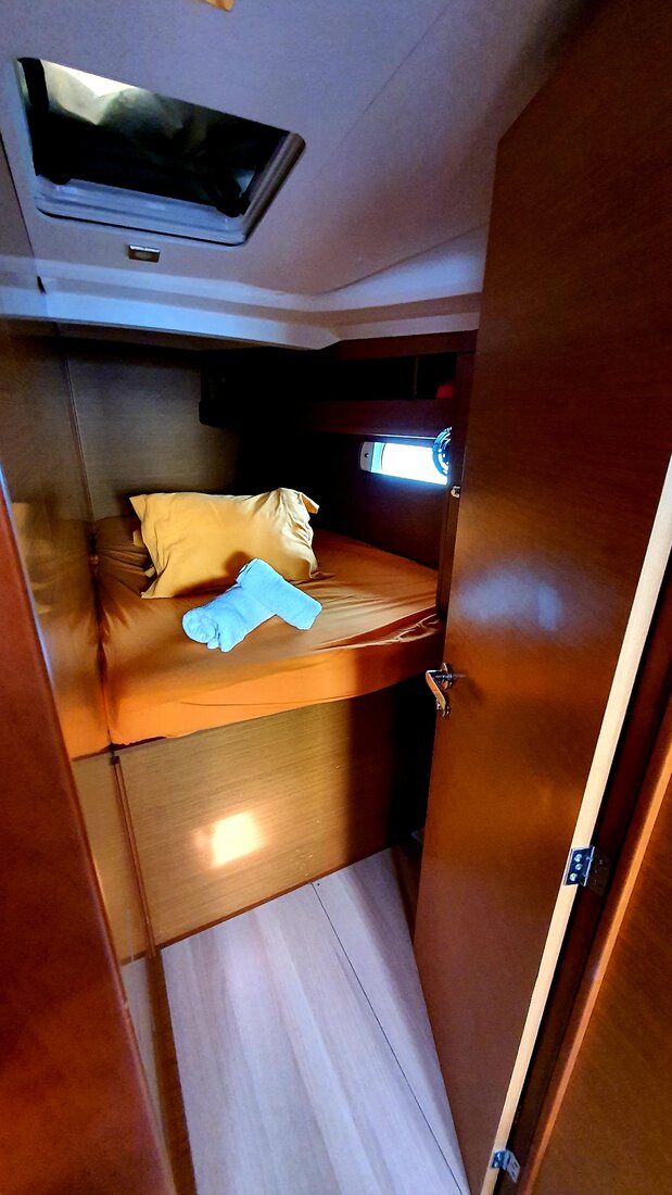 Sun Odyssey 479 - 4 cab. — photo 11