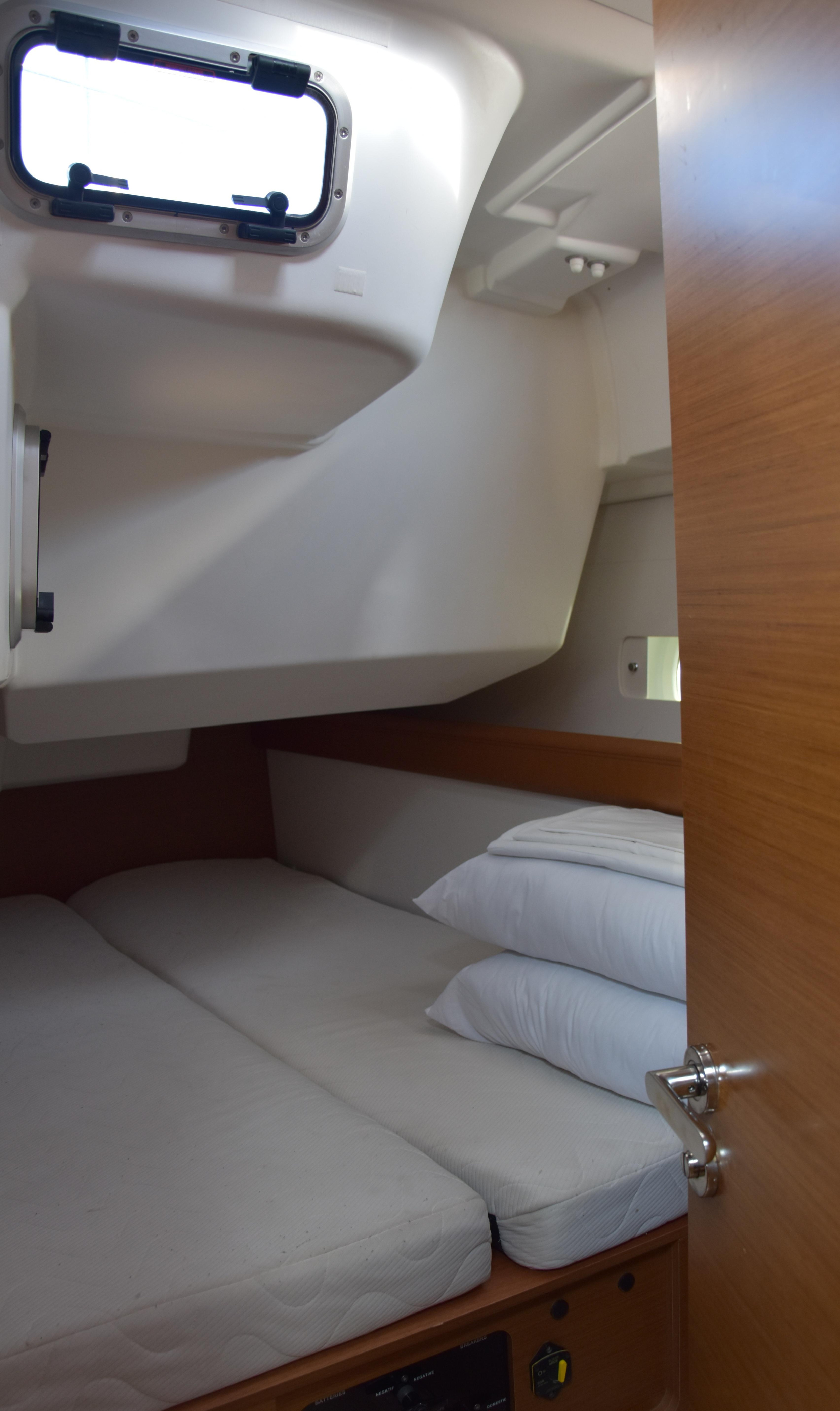 Sun Odyssey 479 - 4 cab. — photo 12