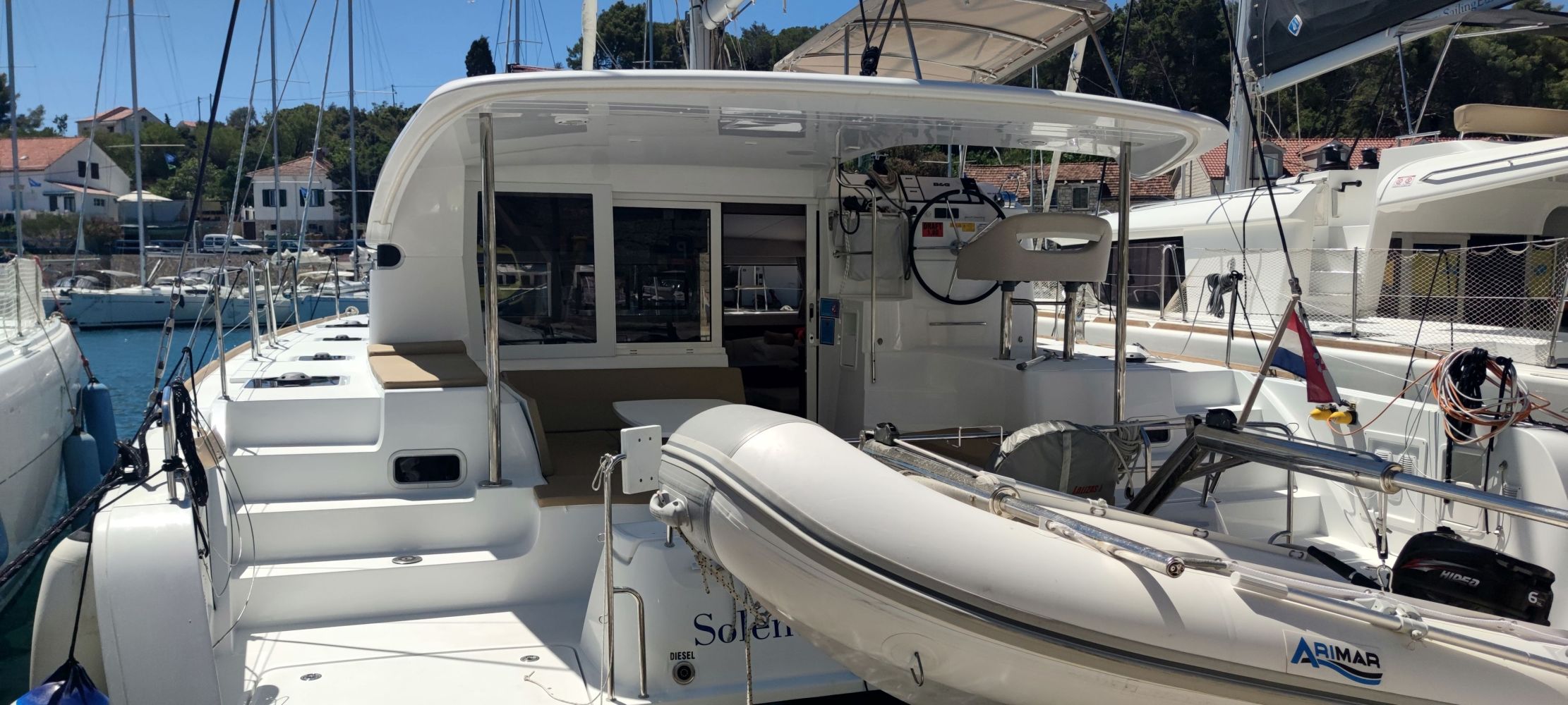 Lagoon 40 - 4 + 1 cab. — photo 13