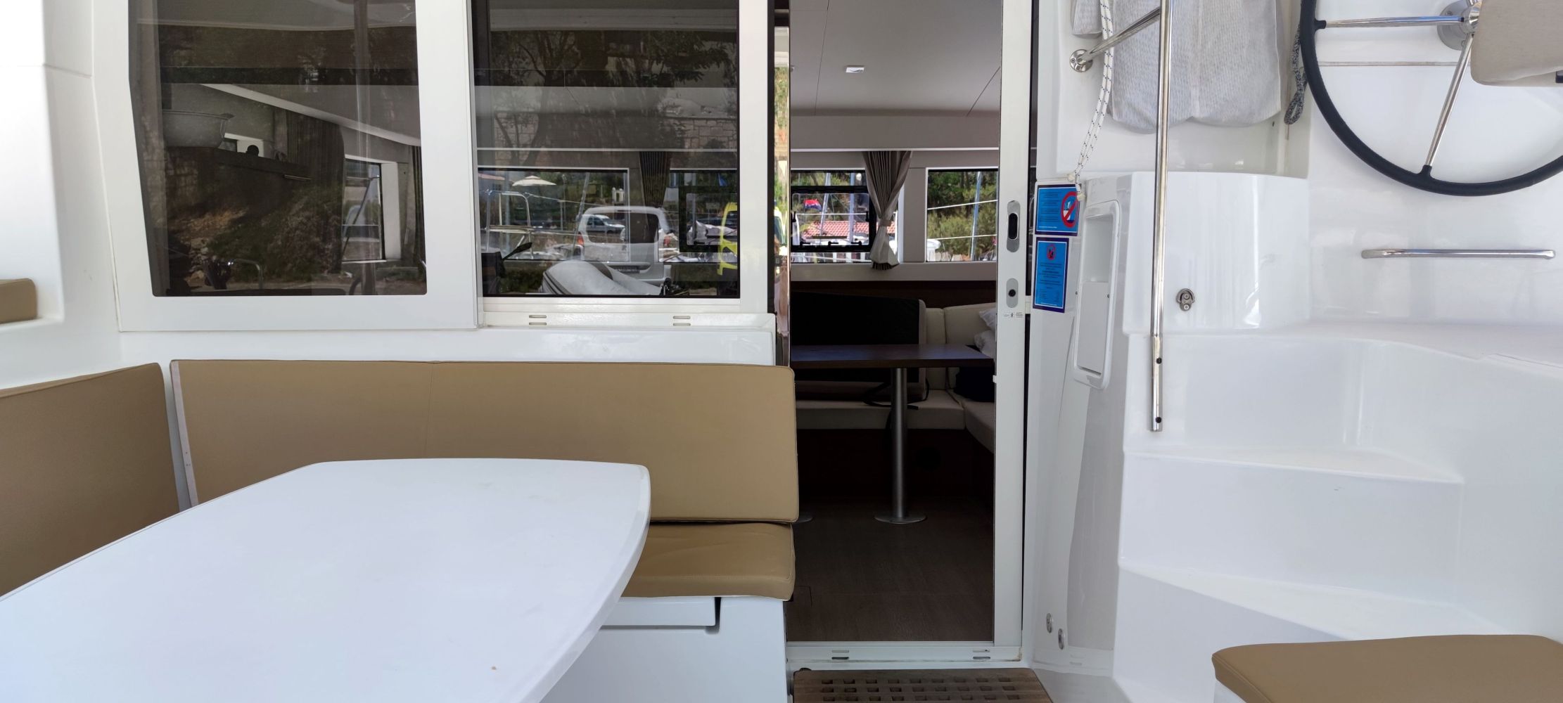 Lagoon 40 - 4 + 1 cab. — photo 16
