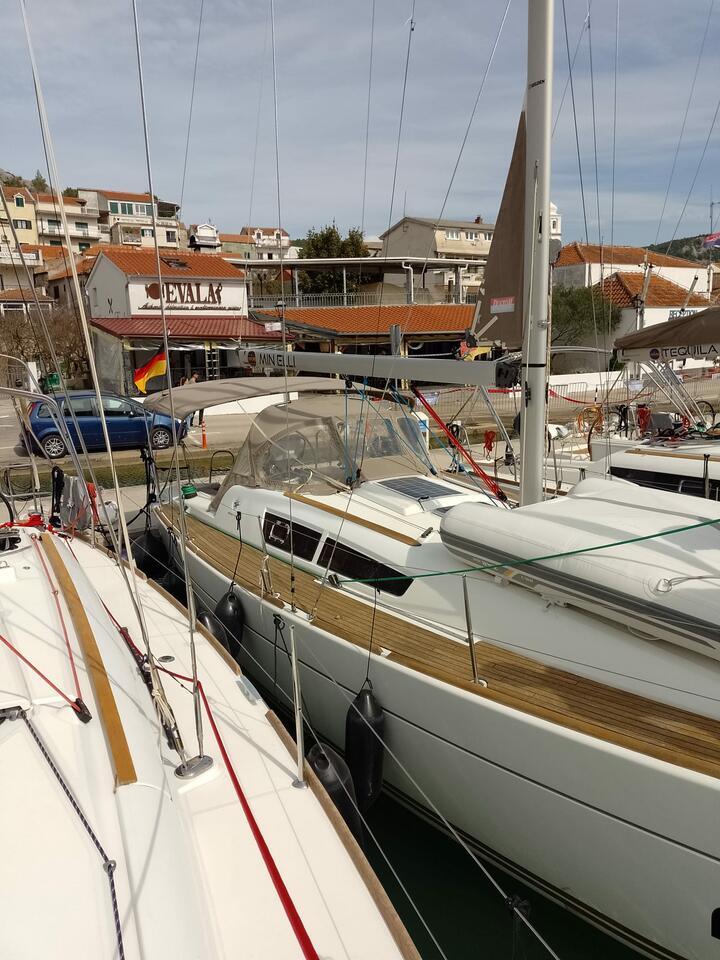 Sun Odyssey 33i - 2 cab. — photo 4