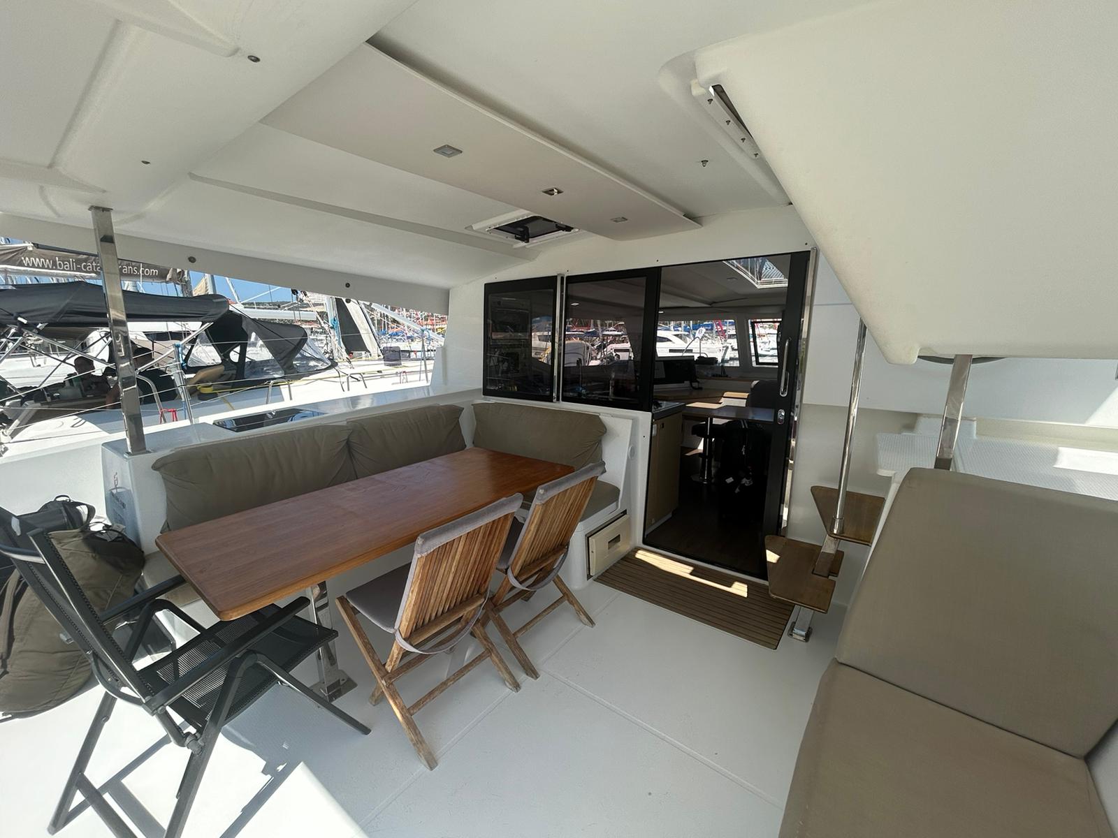 Fountaine Pajot Lucia 40 - 4 cab. — photo 4