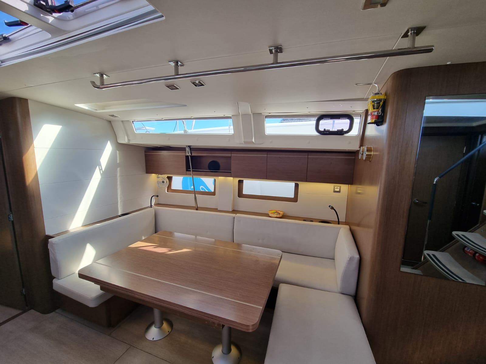 Oceanis 51.1 - 5 + 1 cab. — photo 4