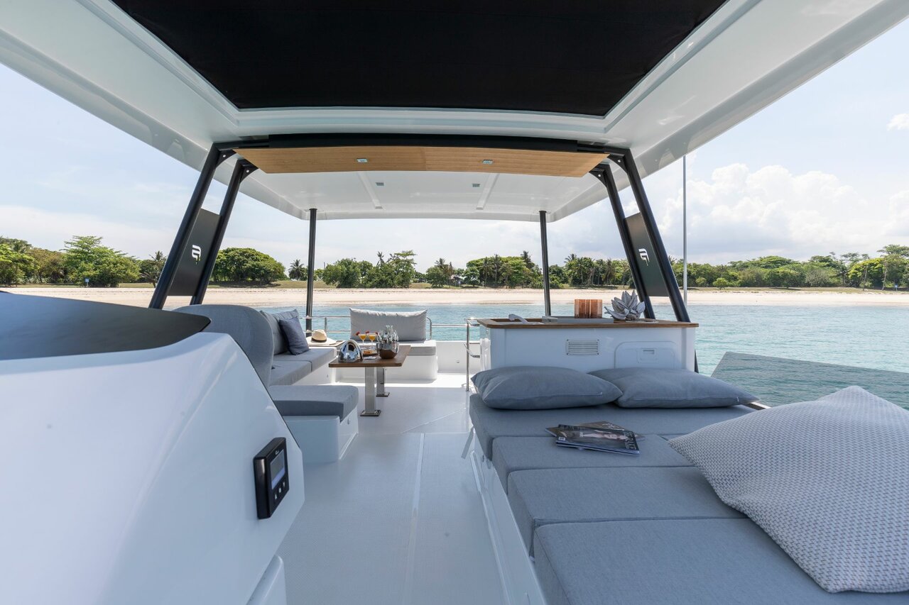 Fountaine Pajot MY5 — photo 9