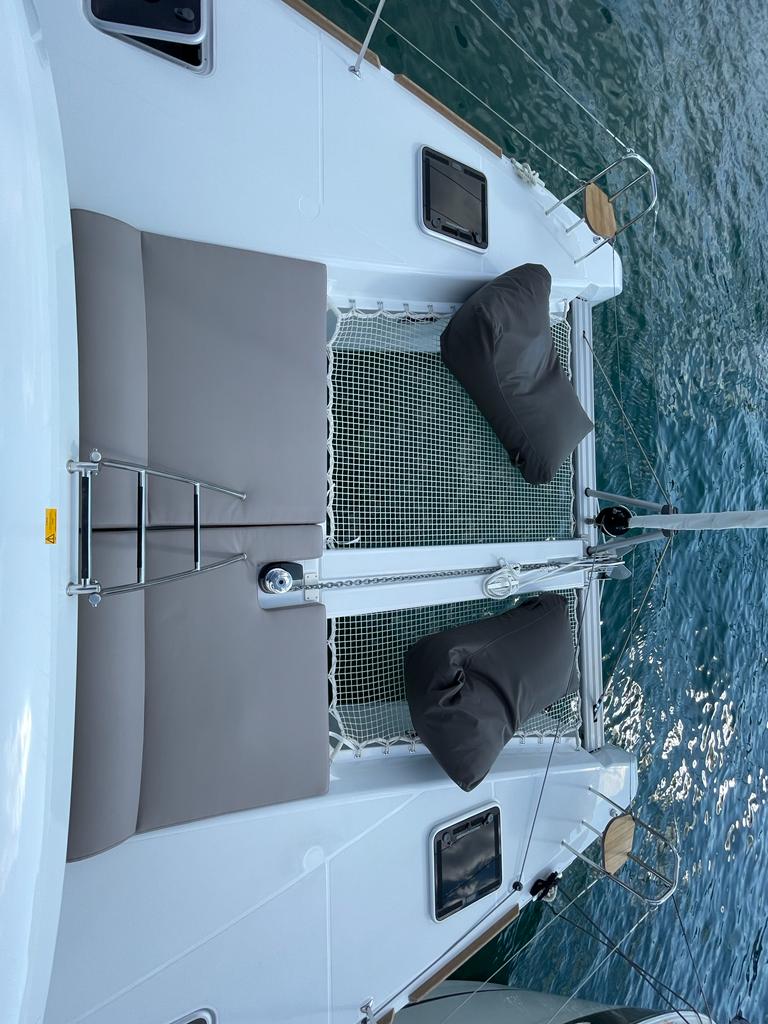 Lagoon 40 - 4 + 2 cab — photo 7