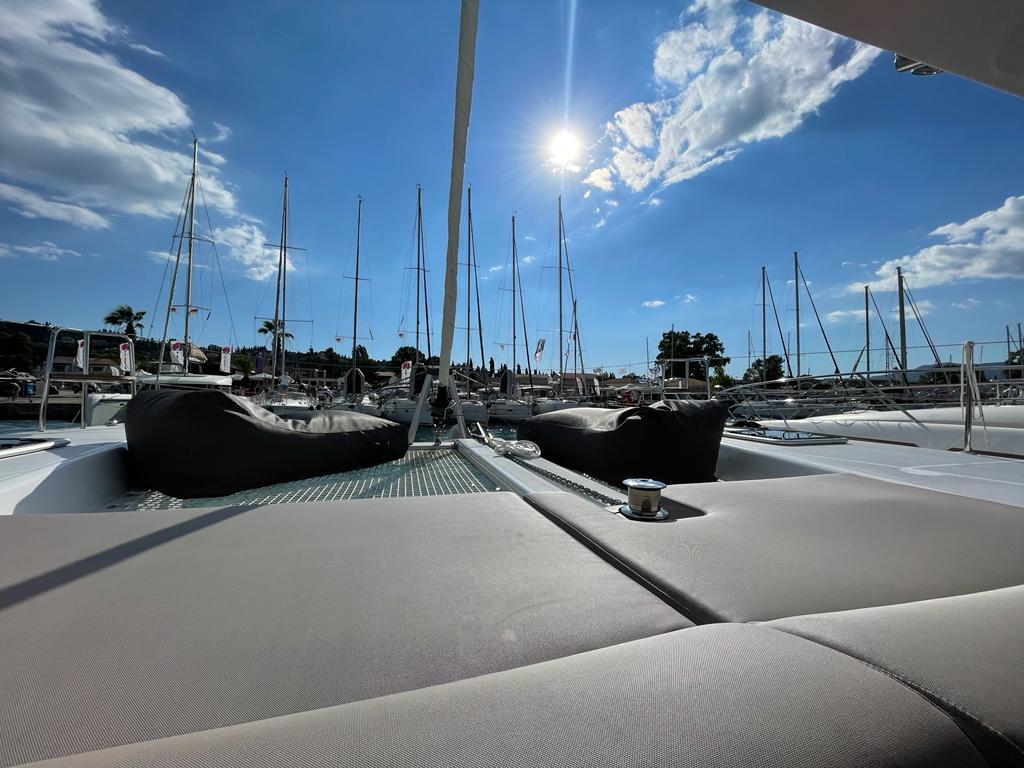 Lagoon 40 - 4 + 2 cab — photo 9