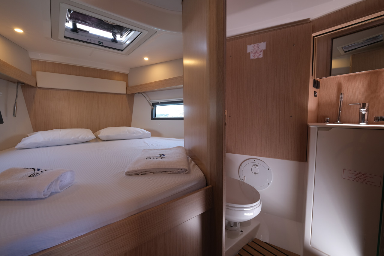 Bavaria C38 — photo 11