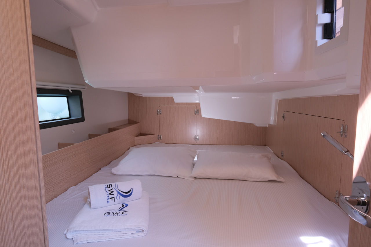 Bavaria C38 — photo 12