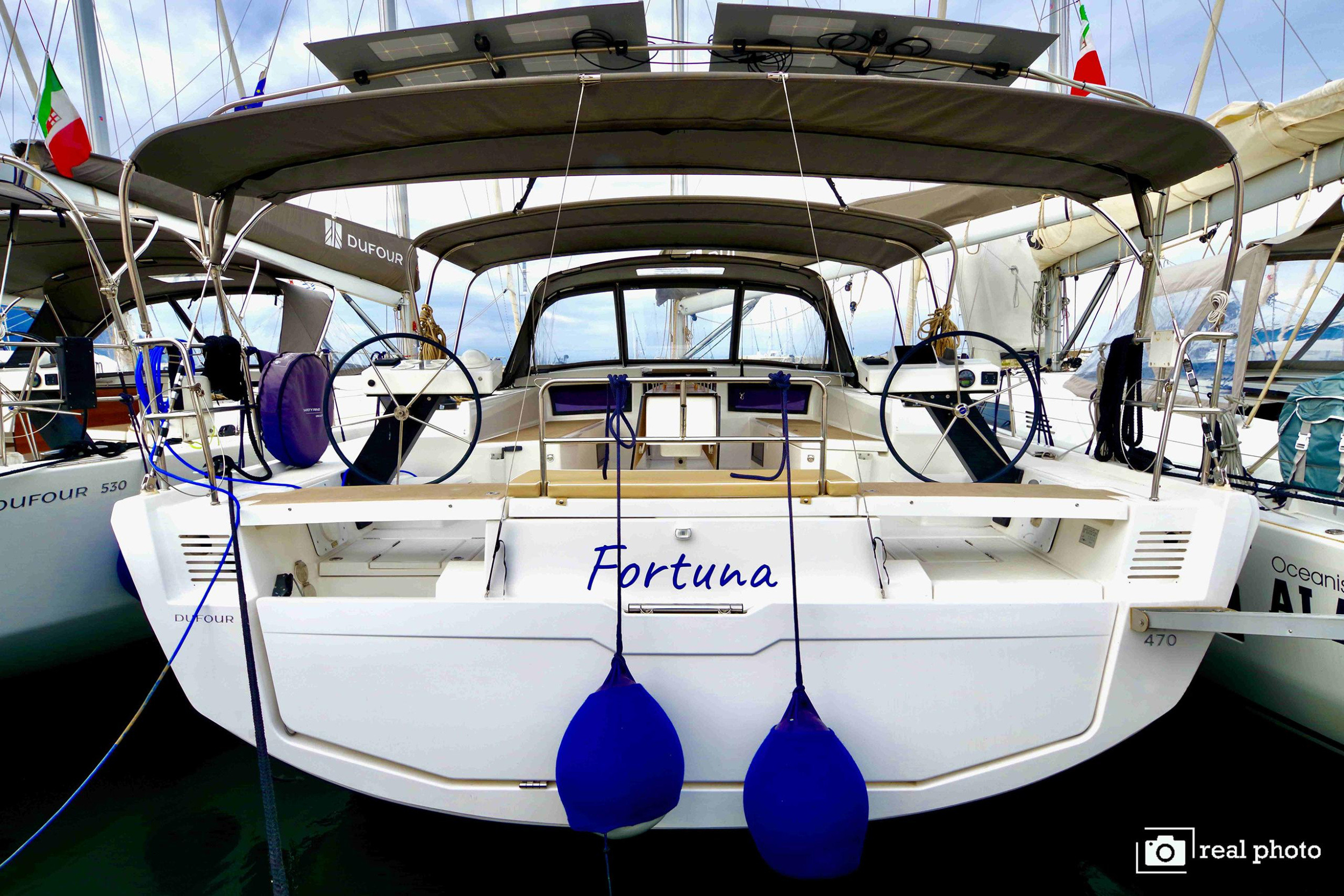 Dufour 470 - 5 + 1 cab. — photo 1