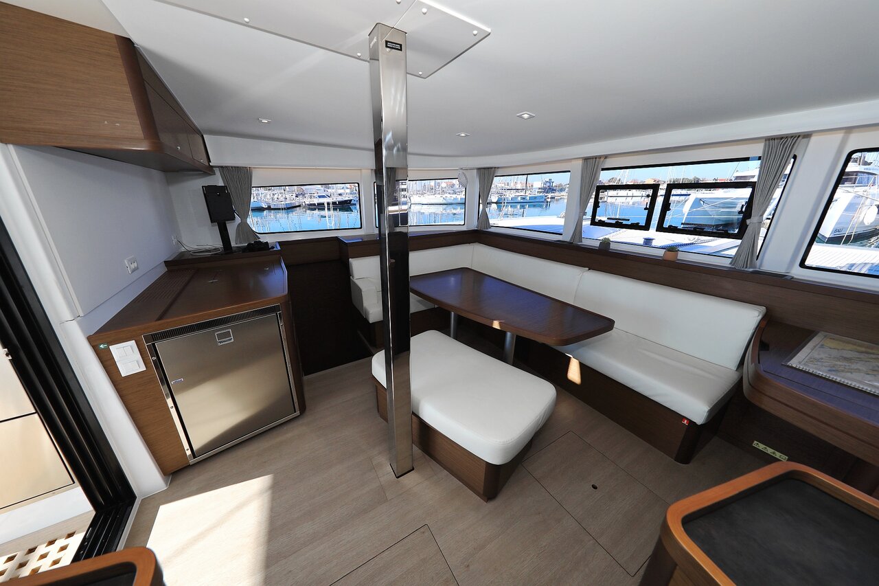 Lagoon 42 - 4 + 2 cab. — photo 14