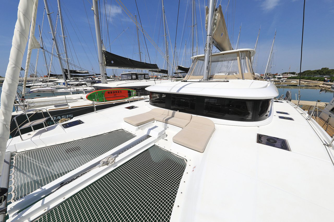 Lagoon 46 - 4 + 2 cab. — photo 5