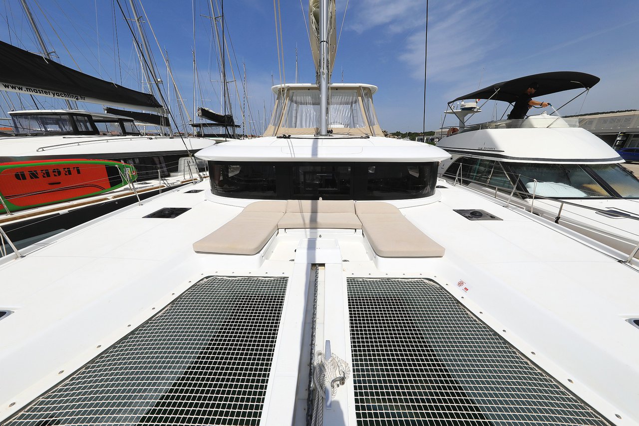 Lagoon 46 - 4 + 2 cab. — photo 6