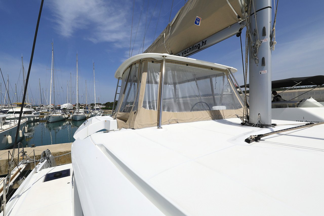 Lagoon 46 - 4 + 2 cab. — photo 11