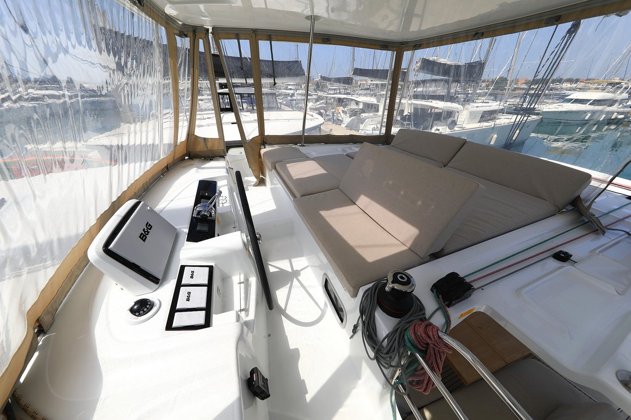 Lagoon 46 - 4 + 2 cab. — photo 17