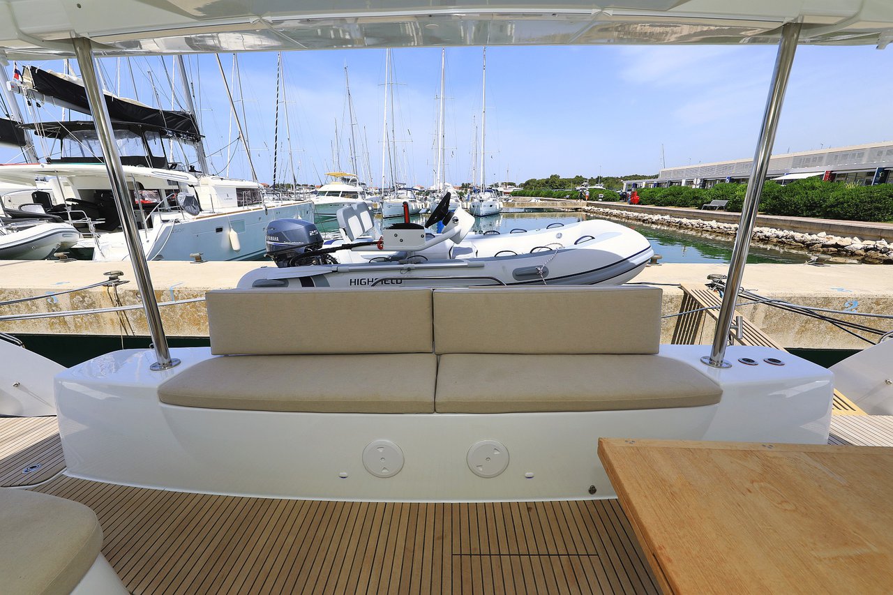 Lagoon 46 - 4 + 2 cab. — photo 19