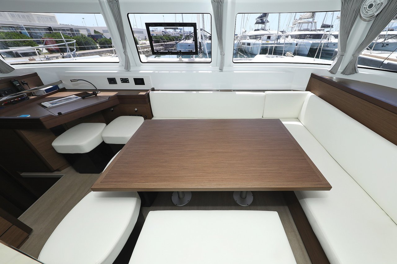 Lagoon 46 - 4 + 2 cab. — photo 40