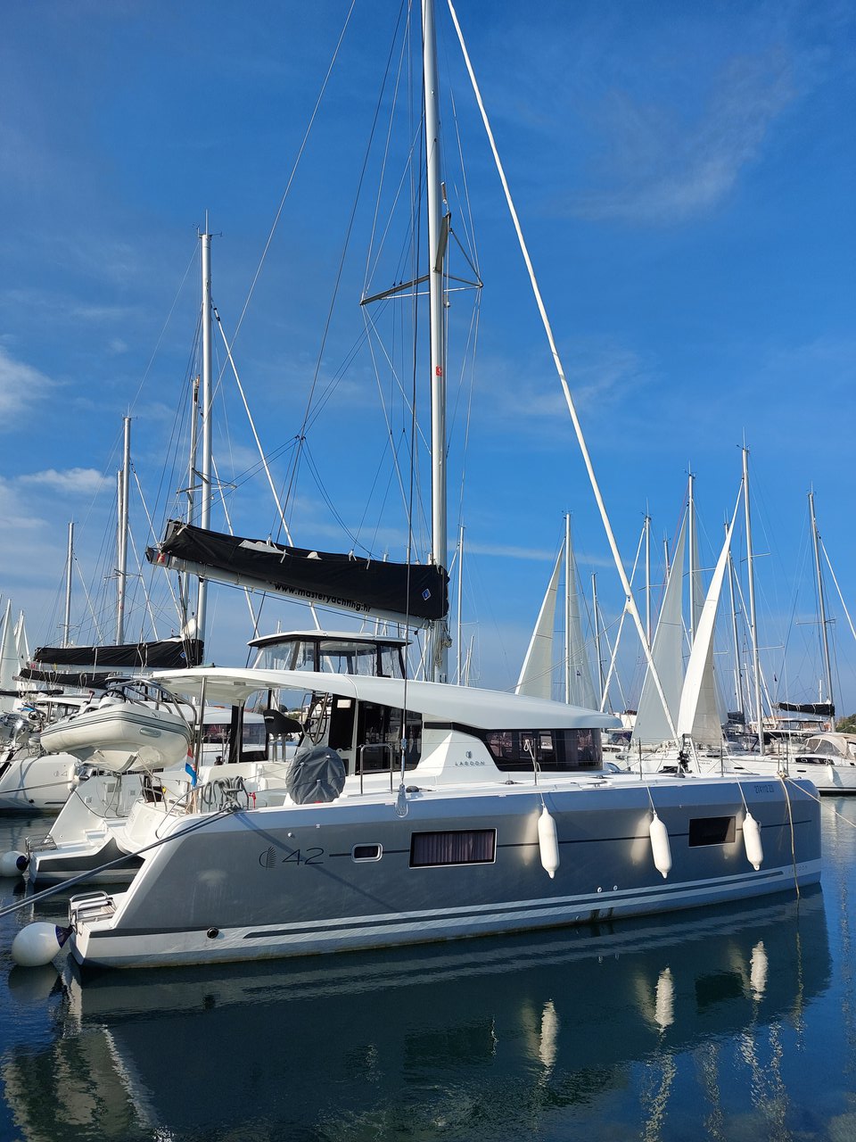 Lagoon 42 - 4 + 2 cab. — photo 4