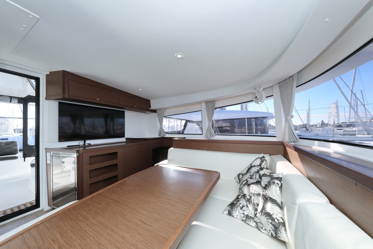 Lagoon 42 - 4 + 2 cab. — photo 33