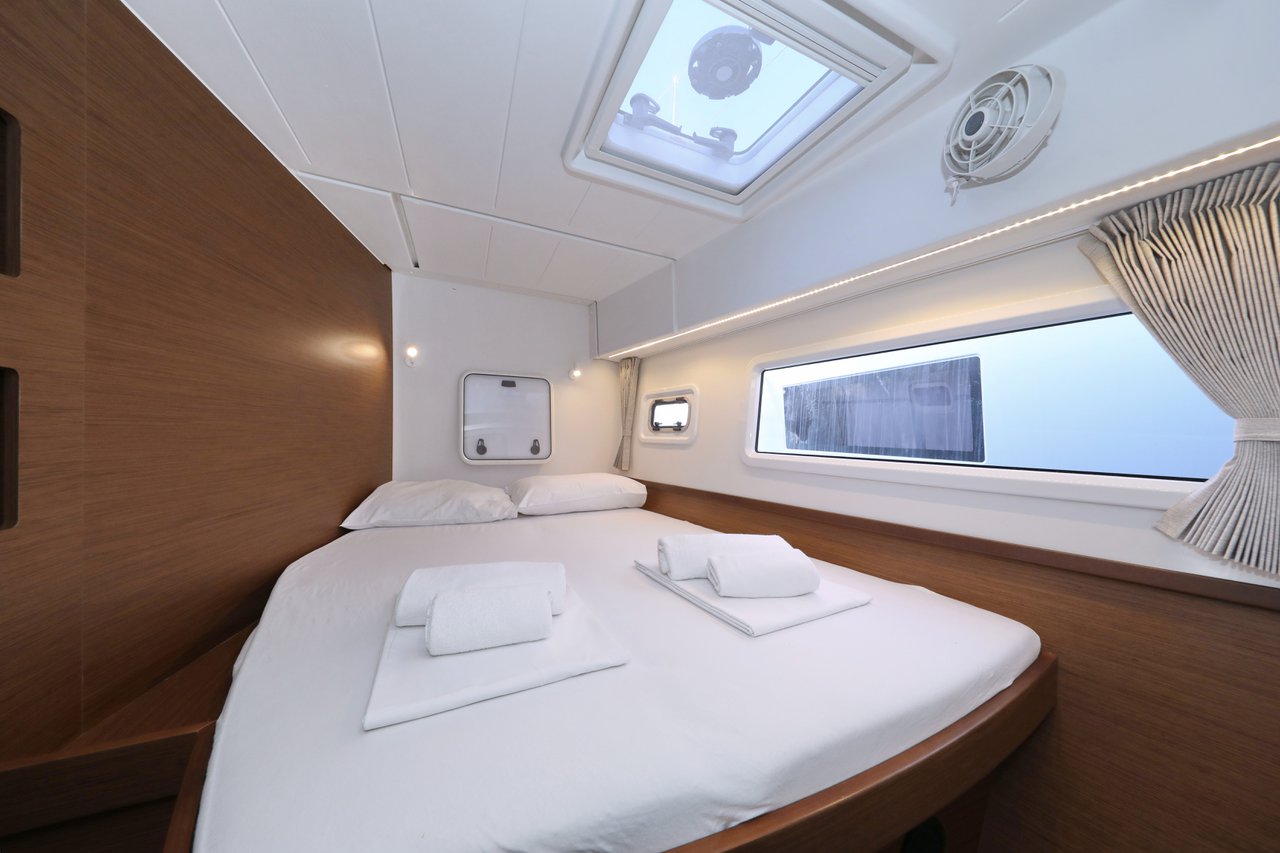 Lagoon 42 - 4 + 2 cab. — photo 46