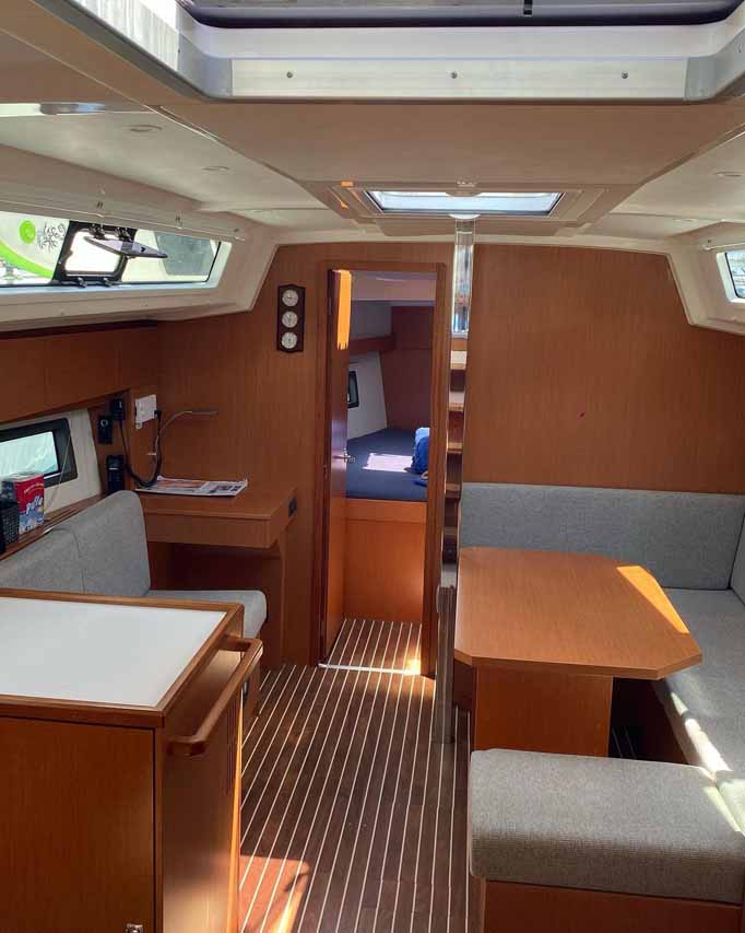 Bavaria C38 — photo 4