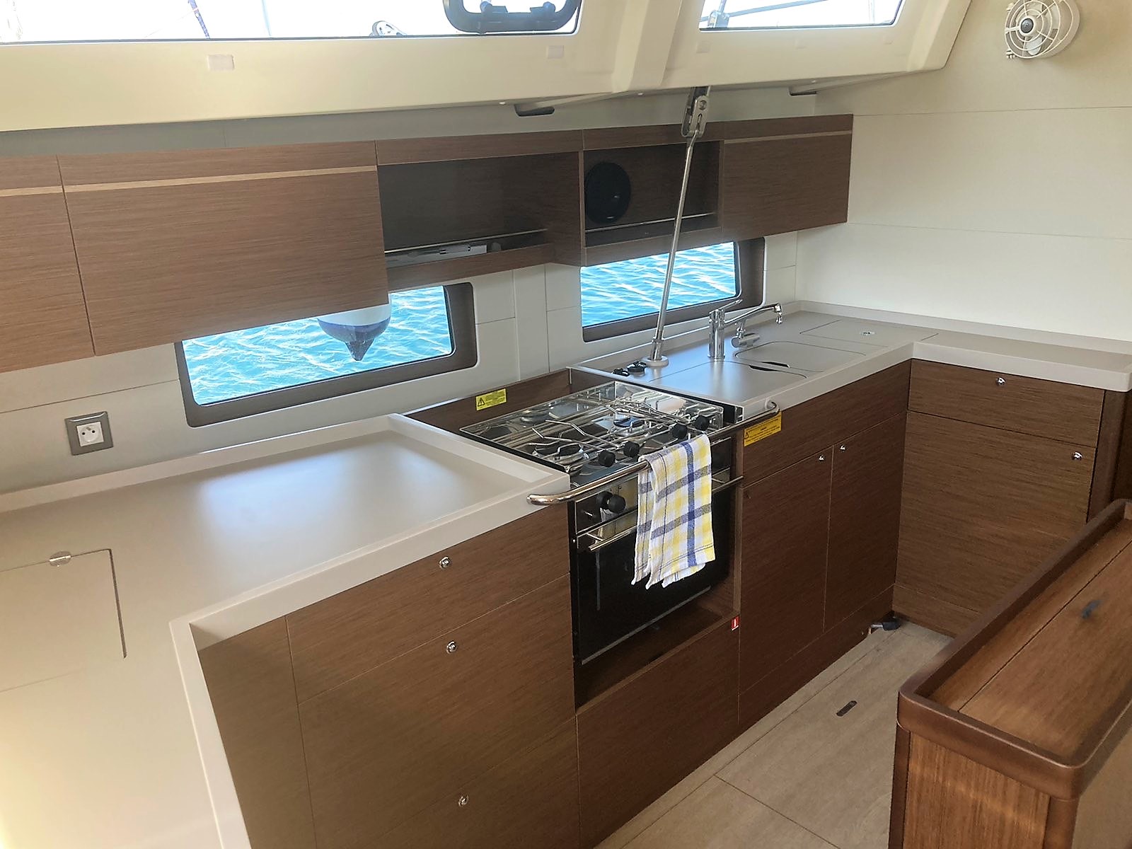 Oceanis 46.1 — photo 7