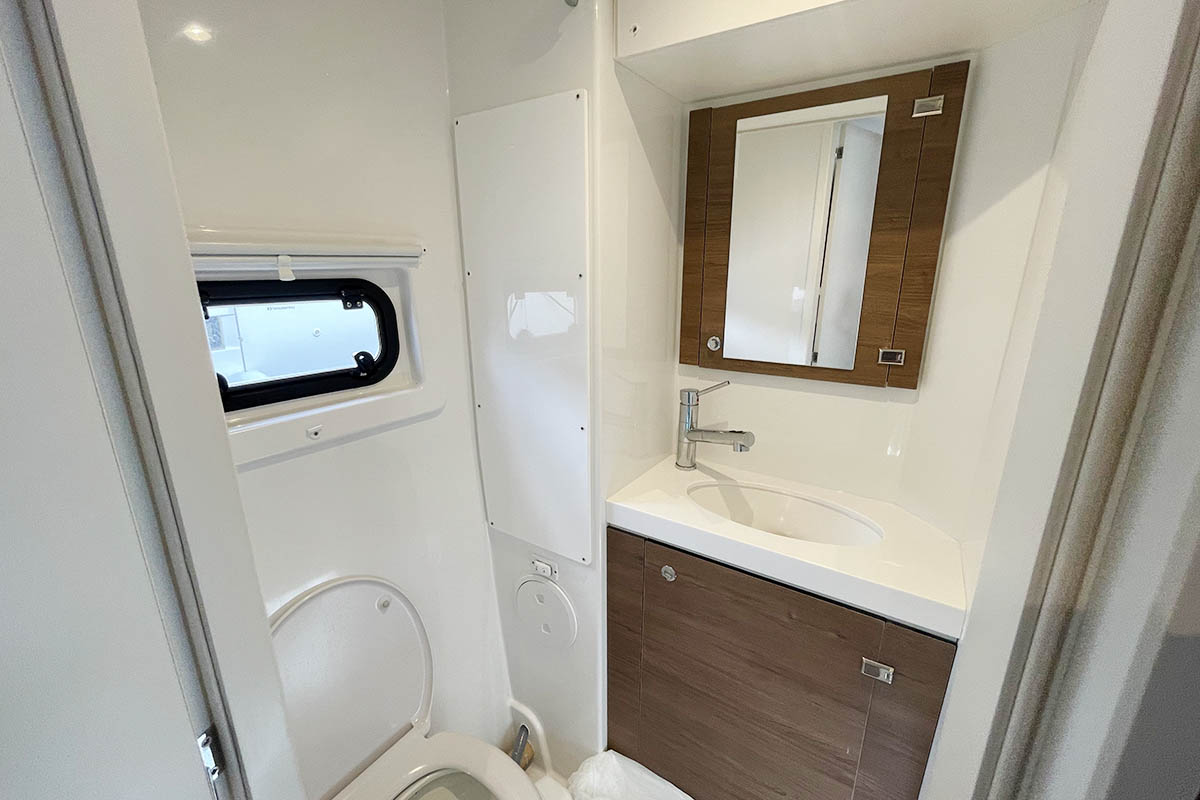 Bali 4.8 - 6 + 1 cab. — photo 27