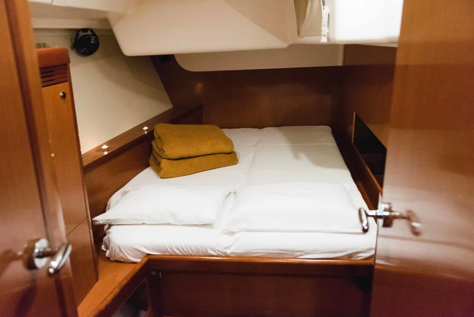 Oceanis 54 - 4 + 1 cab. — photo 8