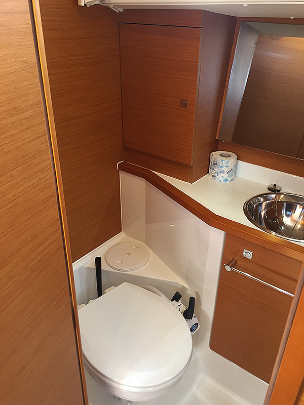 Sun Odyssey 389 — photo 12