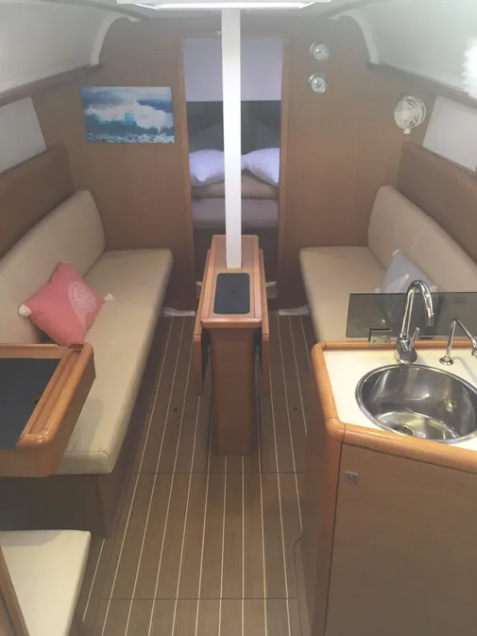 Sun Odyssey 33i - 2 cab. — photo 4