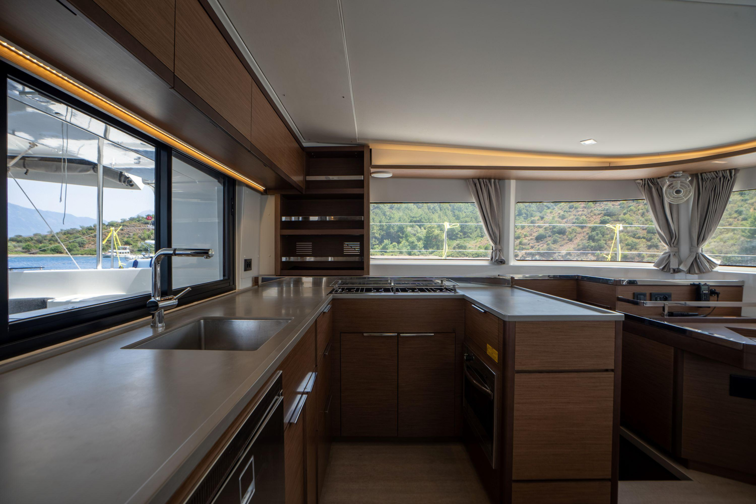 Lagoon 46 - 4 cab. — photo 14
