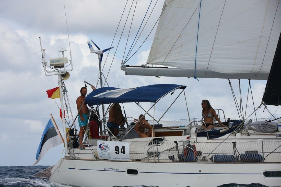 Beneteau 50 - 3 + 1 cab. — photo 8