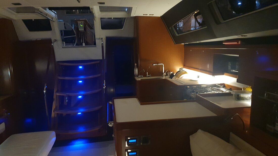 Oceanis 60 - 3 + 1 cab. — photo 22