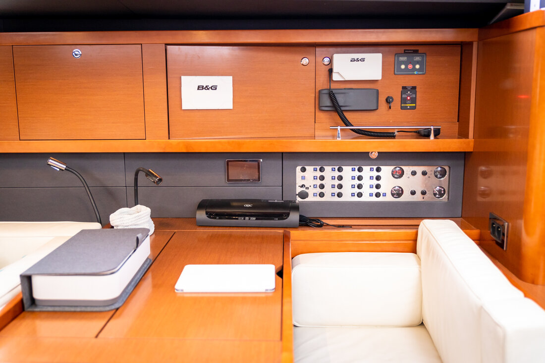 Oceanis 60 - 3 + 1 cab. — photo 23