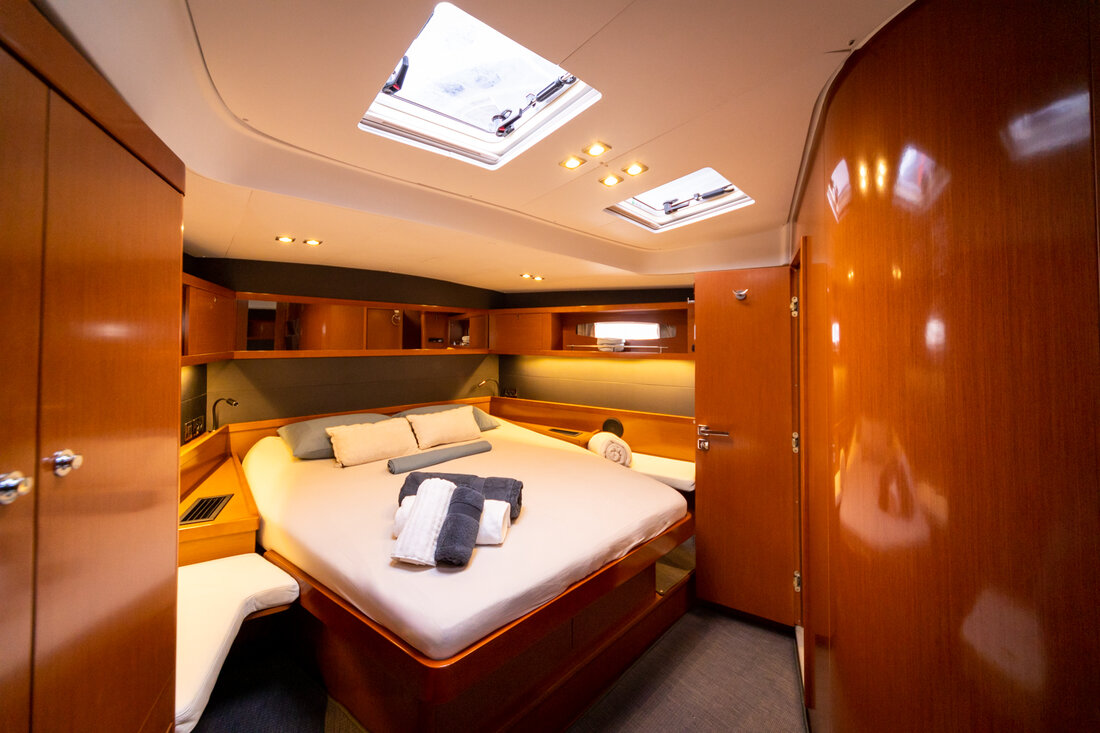 Oceanis 60 - 3 + 1 cab. — photo 30