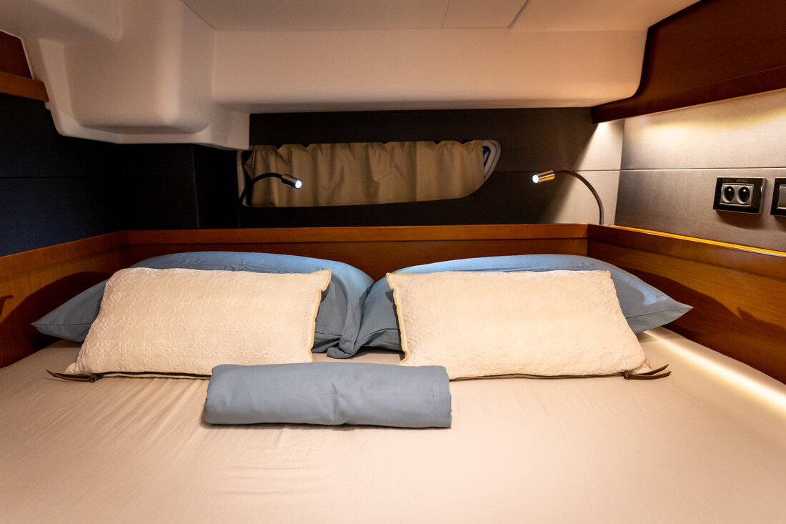 Oceanis 60 - 3 + 1 cab. — photo 31