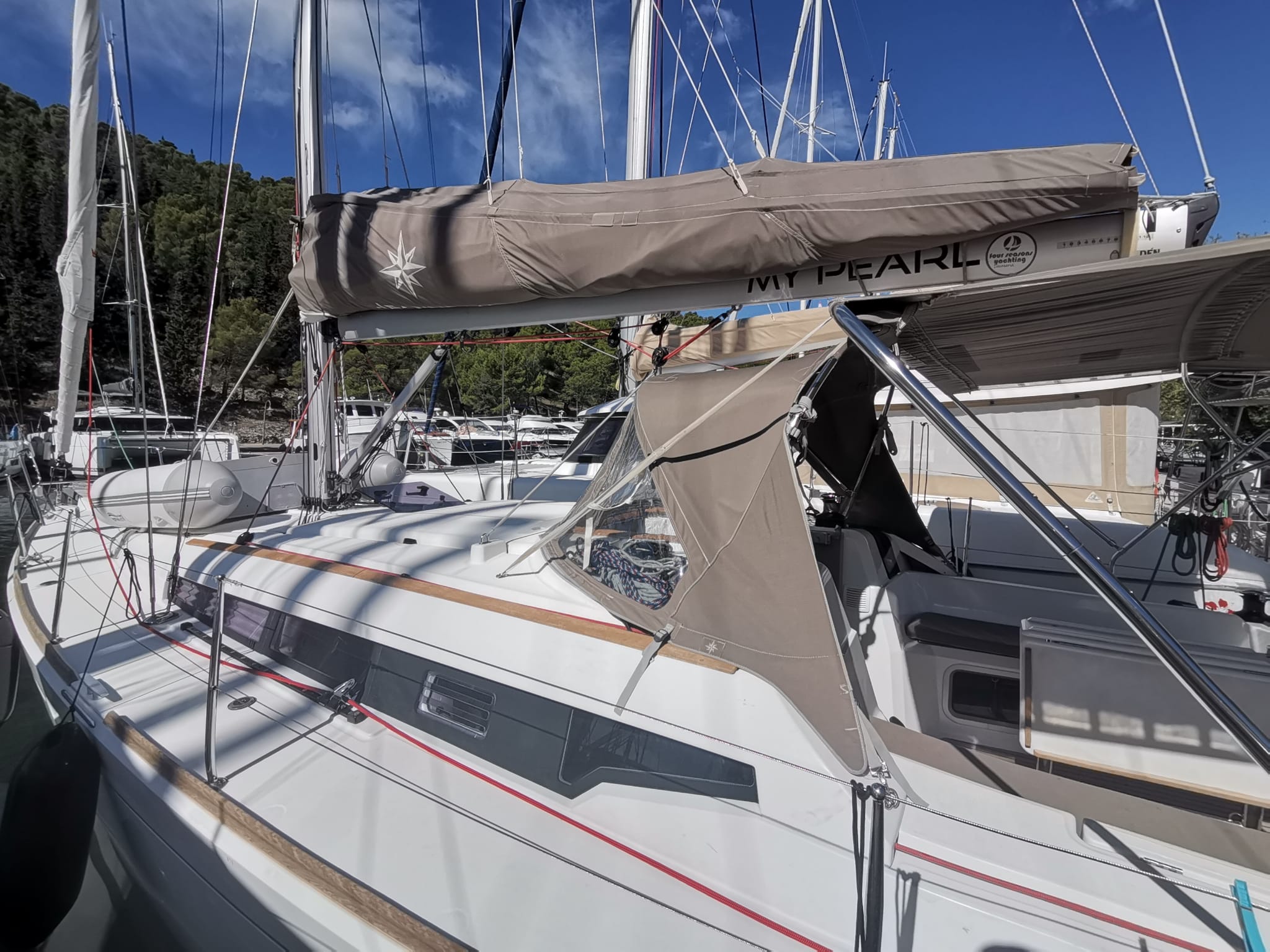 Sun Odyssey 389 — photo 3