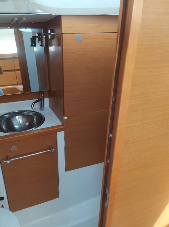 Sun Odyssey 389 — photo 19
