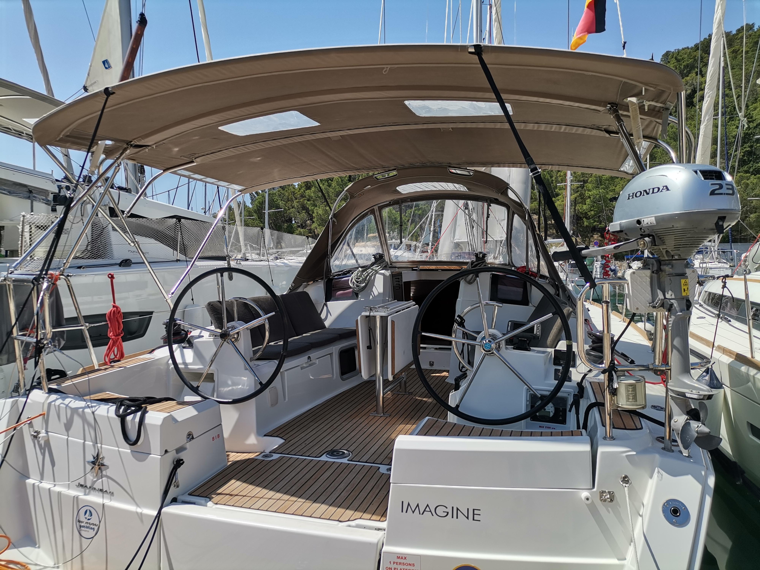 Sun Odyssey 389 — photo 3